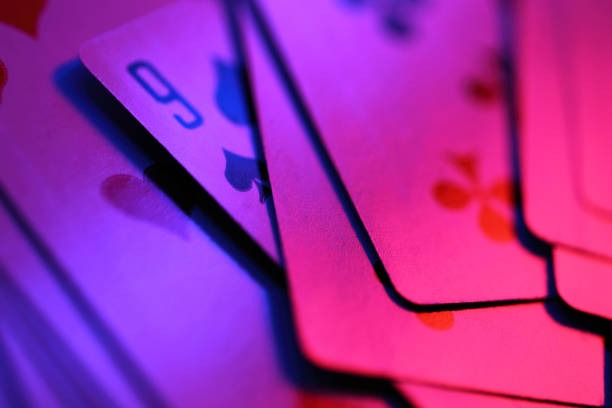 Live dealer blackjack and roulette tables at 777luck