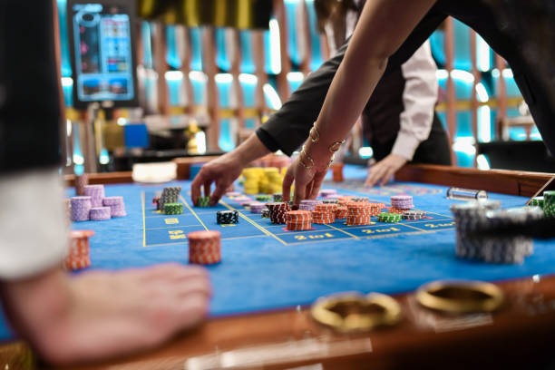 Pragmatic Play live-dealer studio interface on 777luck